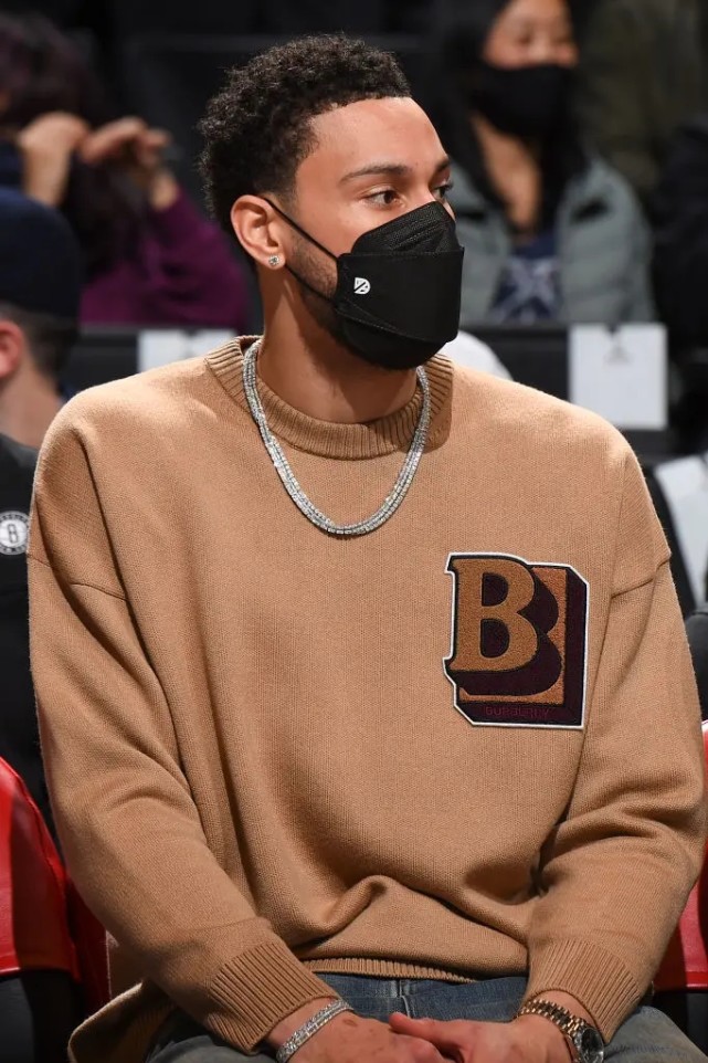 包含转折点！芝加哥公牛官宣签约，NBA总决赛清晨攻防权衡，更衣室稳定，临场指挥获称赞的词条